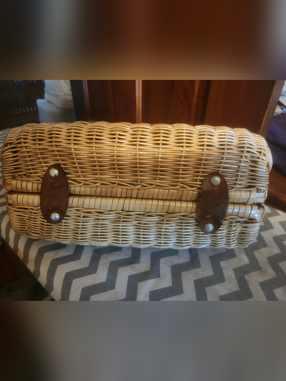 Vintage Raffia Handbag With Double Lucite Handles - Picture 5 of 10